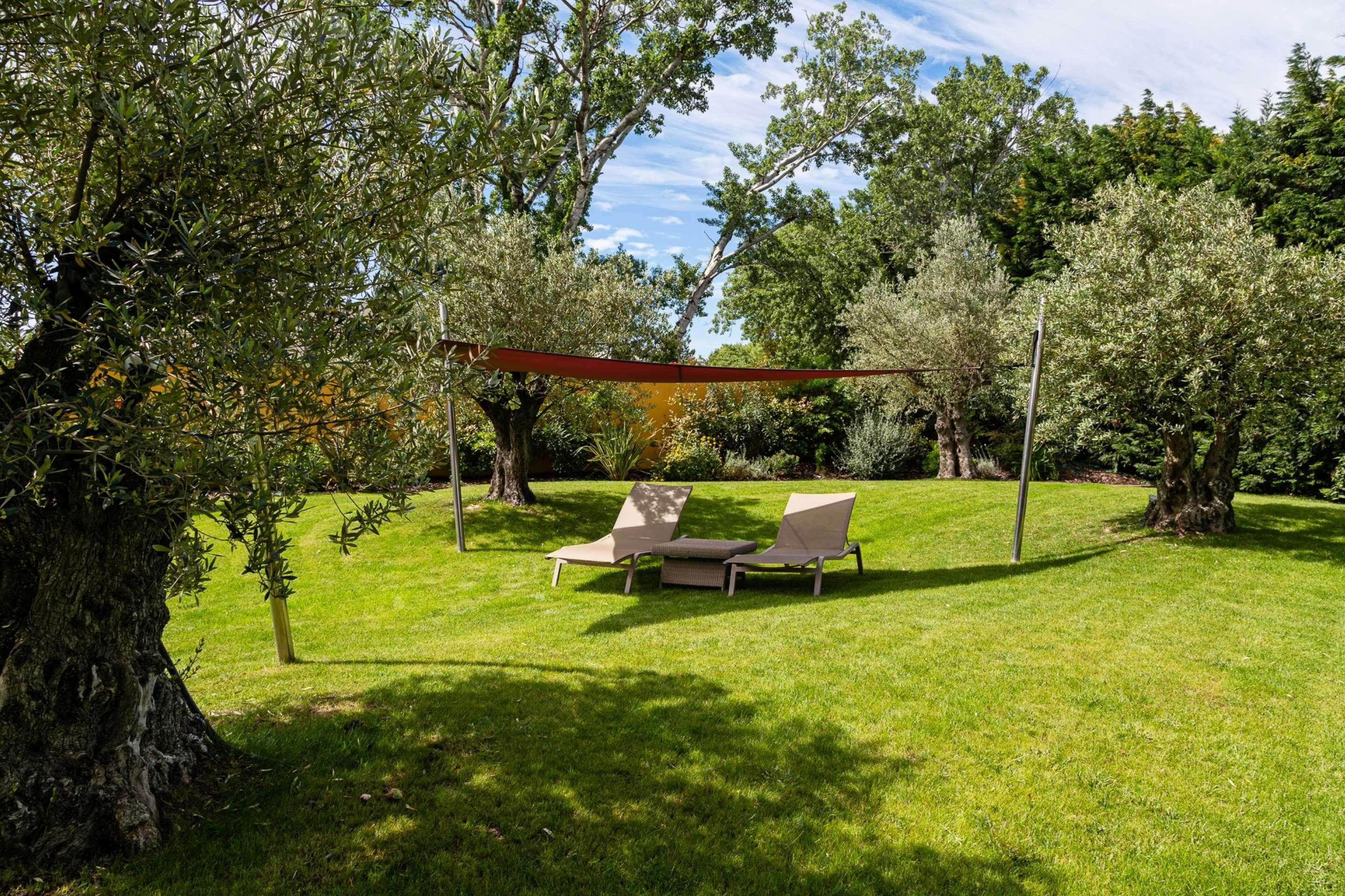 Best Western Plus Le Lavarin Avignon Exterior photo