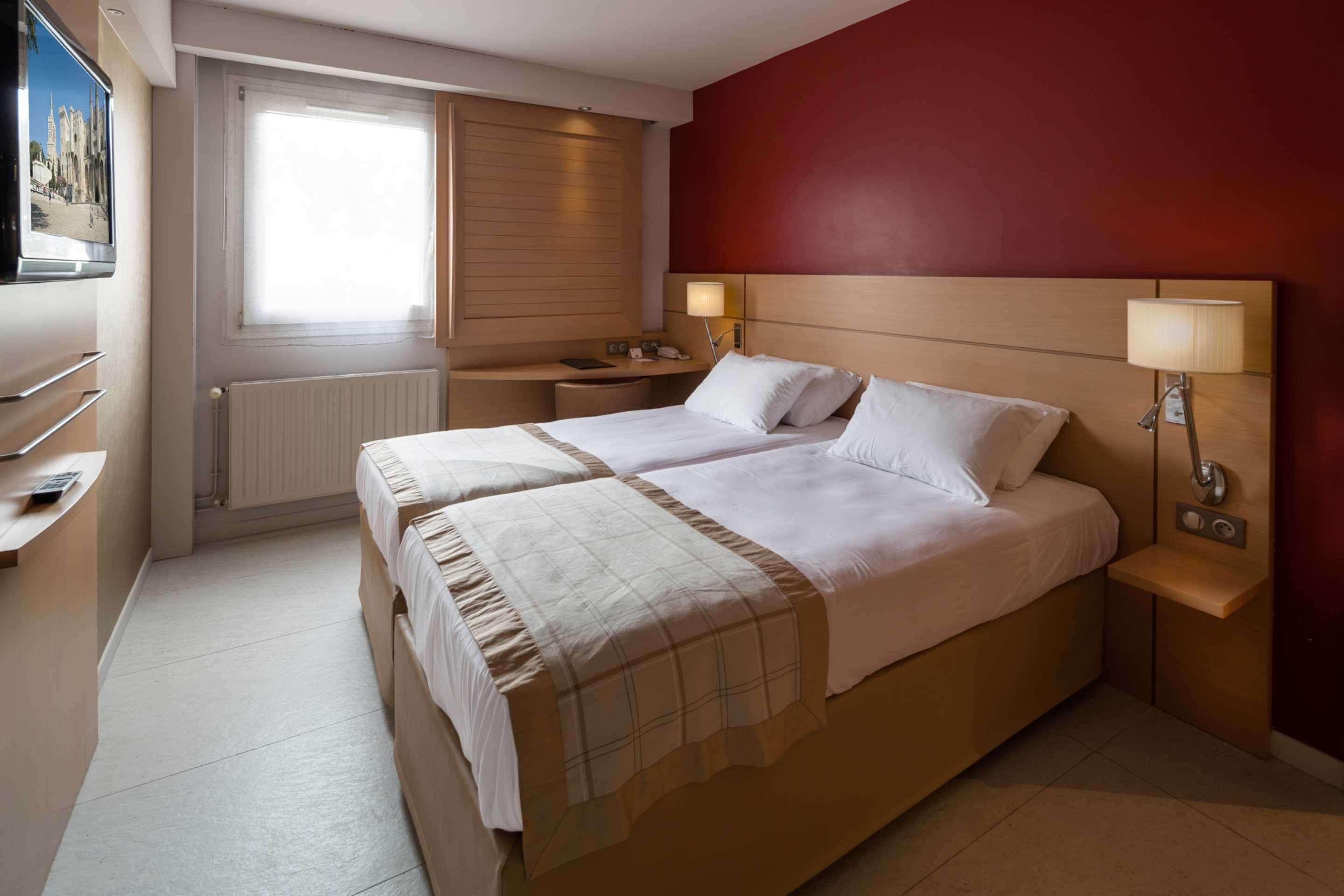 Best Western Plus Le Lavarin Avignon Exterior photo