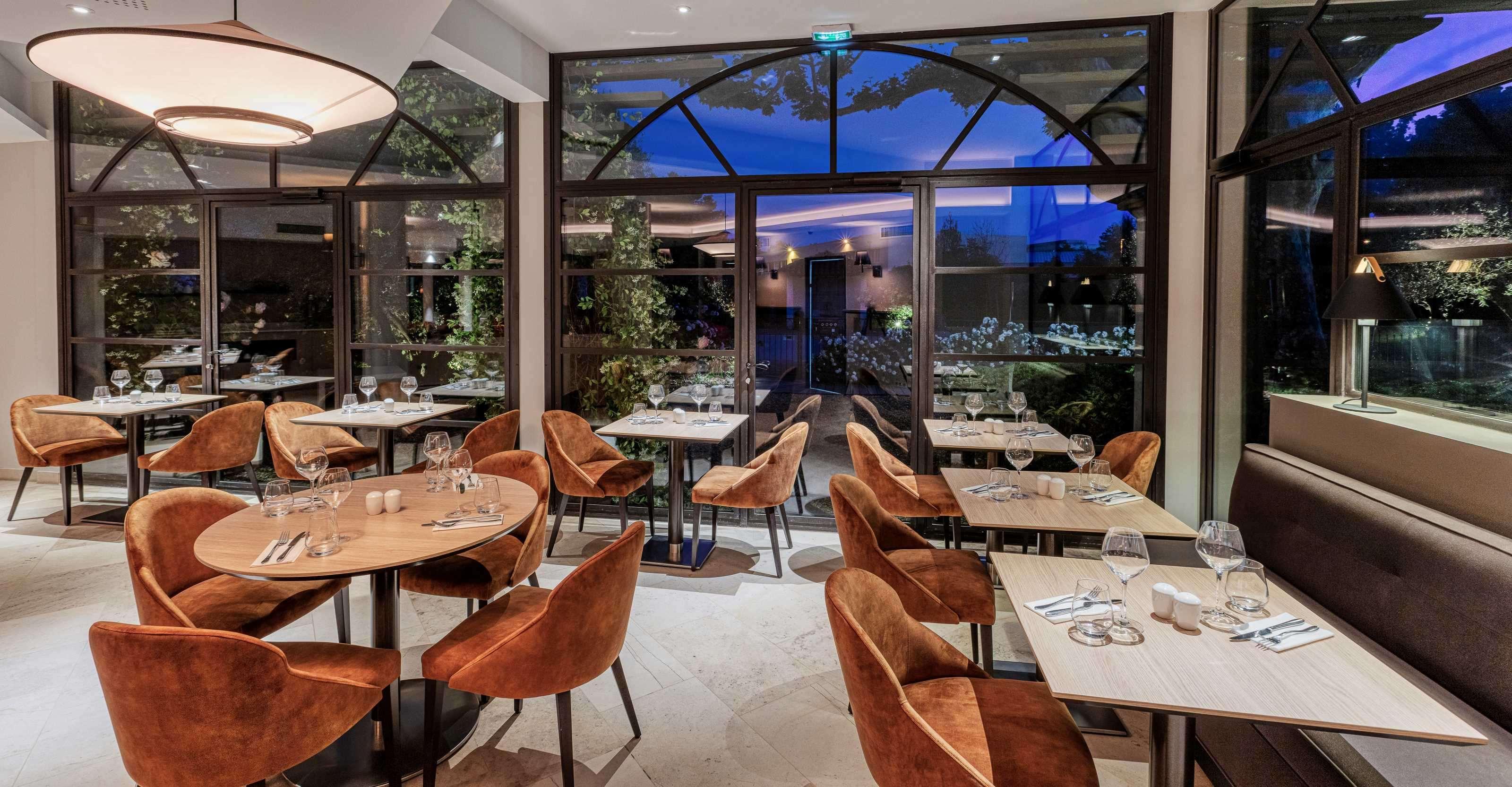Best Western Plus Le Lavarin Avignon Exterior photo