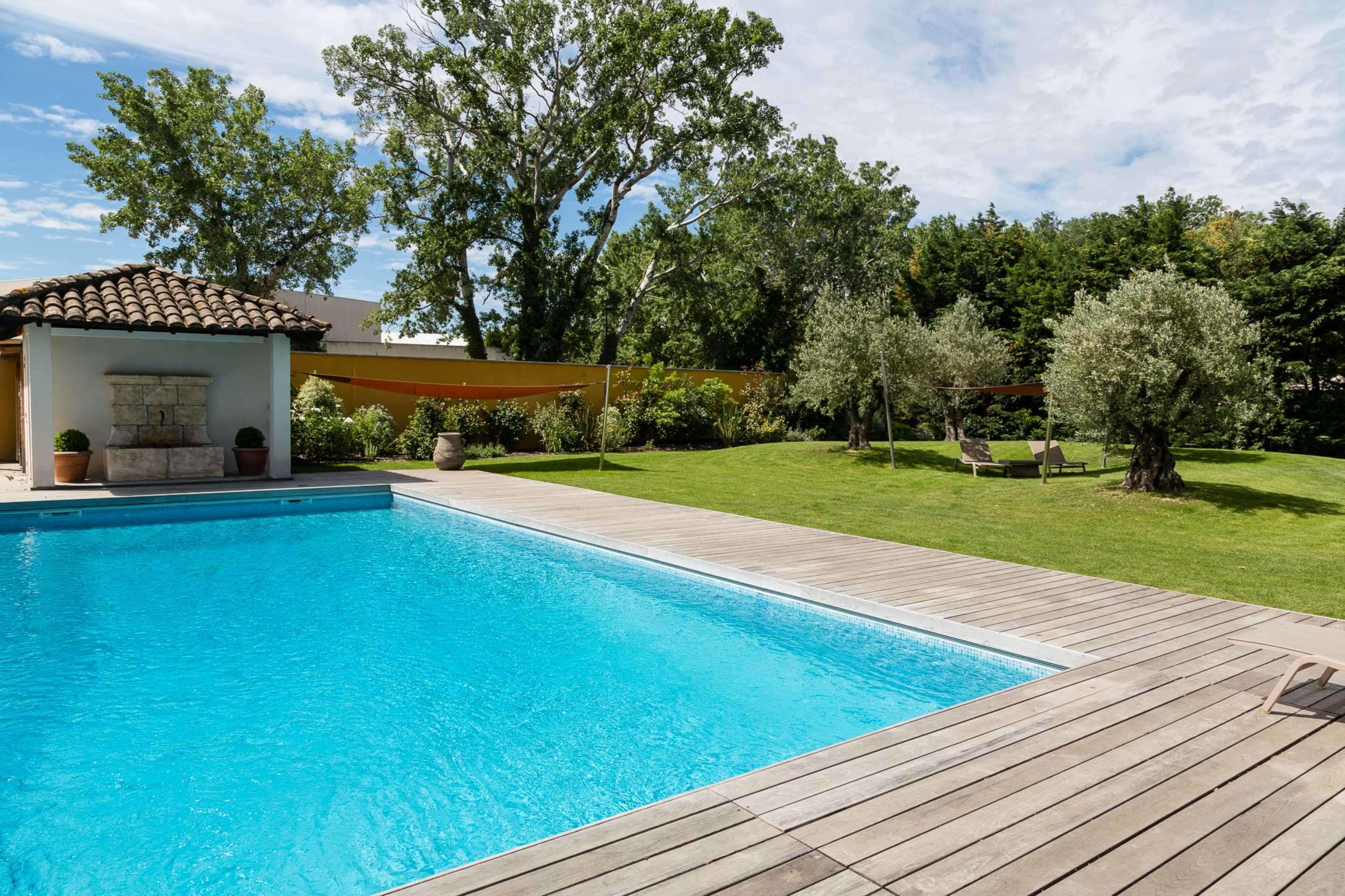 Best Western Plus Le Lavarin Avignon Exterior photo