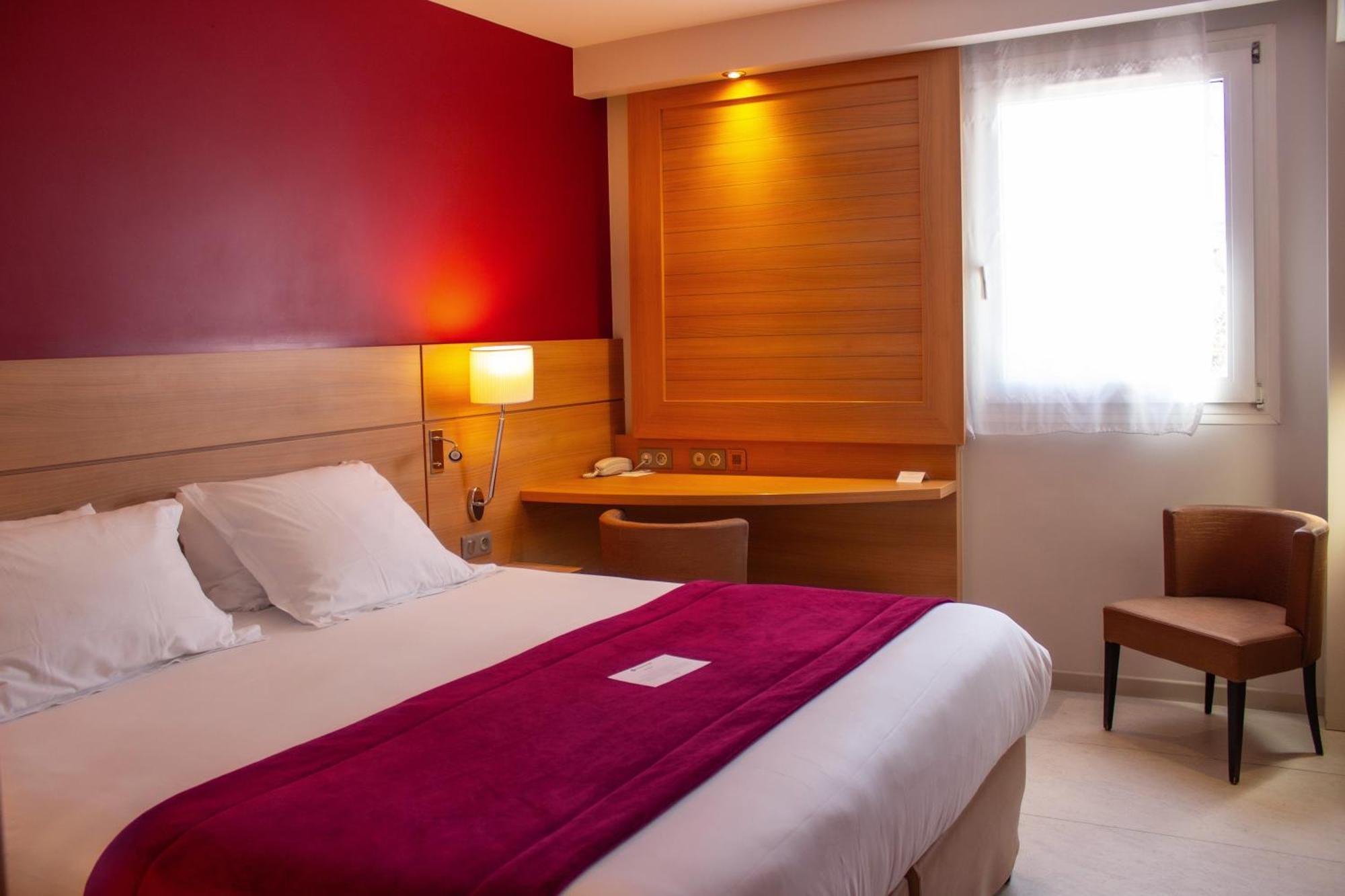 Best Western Plus Le Lavarin Avignon Exterior photo
