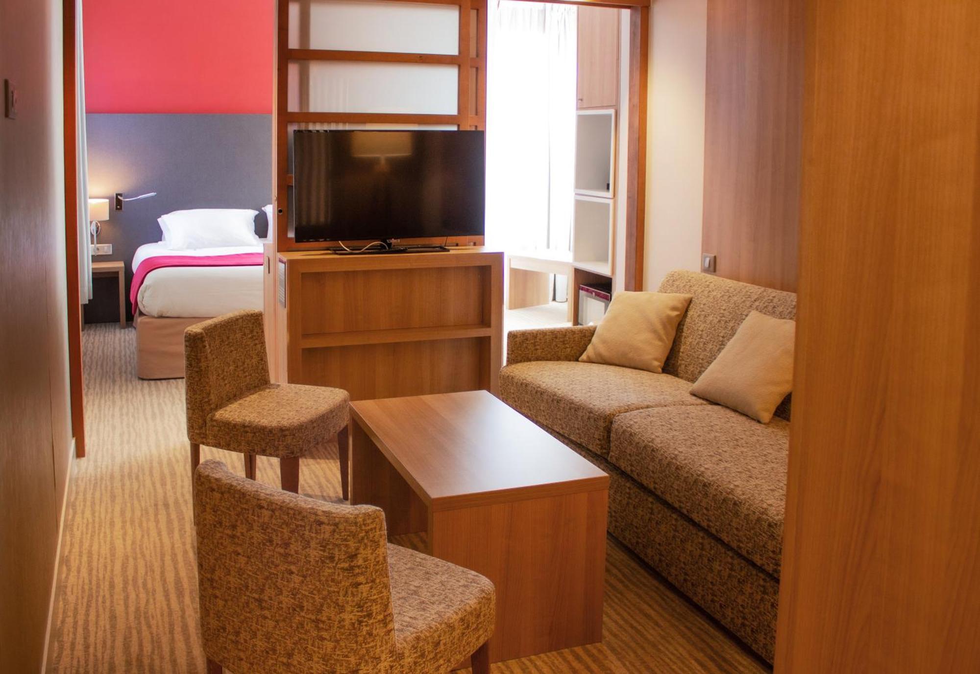 Best Western Plus Le Lavarin Avignon Exterior photo